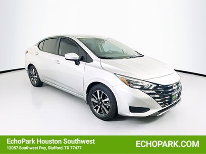 Used 2025 Nissan Versa SV w/ Trunk Package