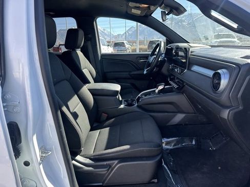 Certified 2023 Chevrolet Colorado LT w/ LT Convenience Package image 16