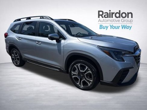Used 2023 Subaru Ascent Limited w/ Technology Package AWD/4WD image 1