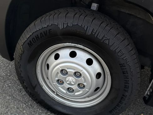 Used 2021 RAM ProMaster 2500 FWD image 18