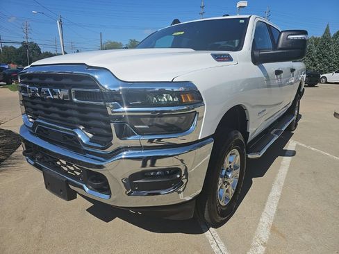 Used 2026 RAM 2500 Big Horn AWD/4WD image 10