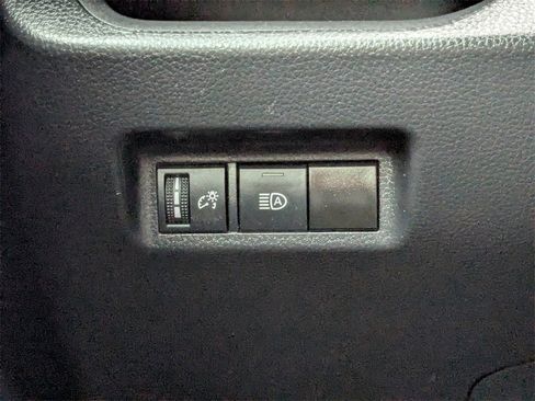 Used 2023 Toyota RAV4 XLE image 22