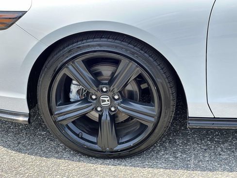 Used 2023 Honda Accord Sport image 6