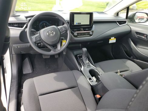 Certified 2026 Toyota Corolla LE FWD image 10