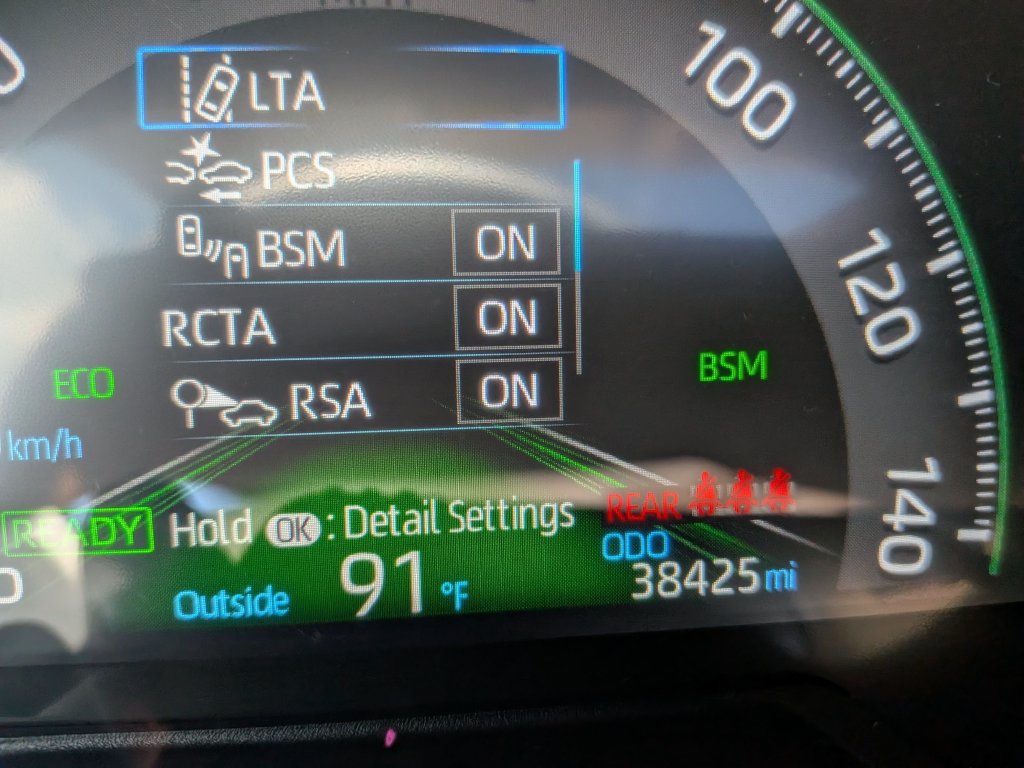 Used 2025 Toyota RAV4 XLE Premium AWD/4WD image 17