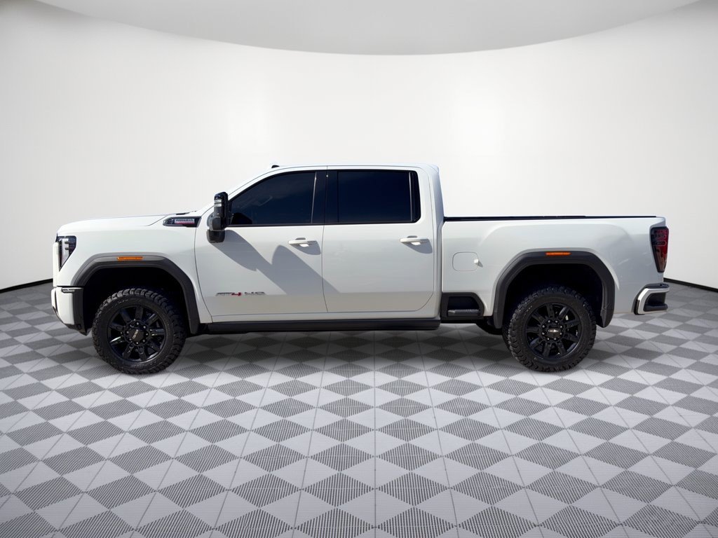 Used 2024 GMC Sierra 2500 AT4 w/ AT4 Premium Plus Package AWD/4WD image 2