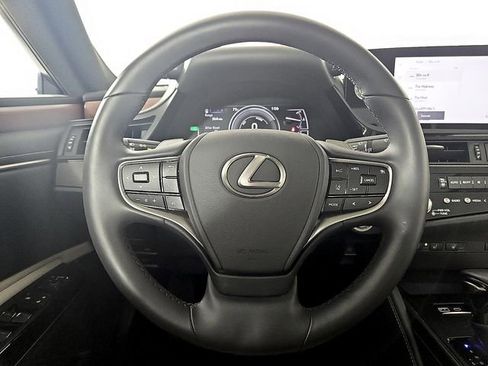 Used 2025 Lexus ES 300h w/ Premium Package FWD image 23