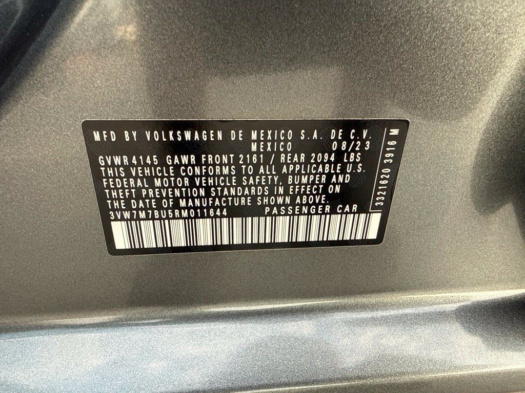 Used 2024 Volkswagen Jetta SE FWD image 28