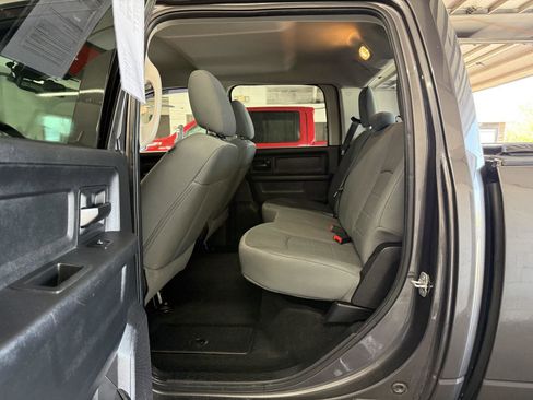 Used 2014 RAM 1500 Express AWD/4WD image 18