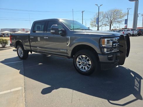 Used 2022 Ford F250 Limited w/ FX4 Off-Road Package image 7