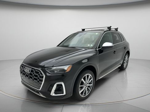 Used 2021 Audi SQ5 Premium Plus w/ Premium Plus Package AWD/4WD image 3