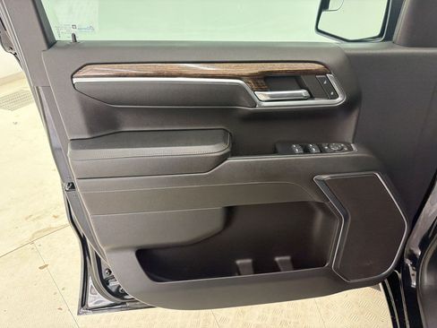 Used 2023 GMC Sierra 1500 SLE AWD/4WD image 19