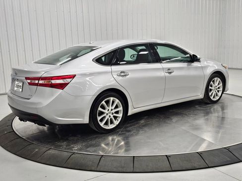 Used 2013 Toyota Avalon XLE Touring image 5