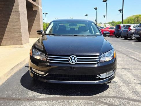 Used 2015 Volkswagen Passat 1.8T Limited Edition FWD image 2