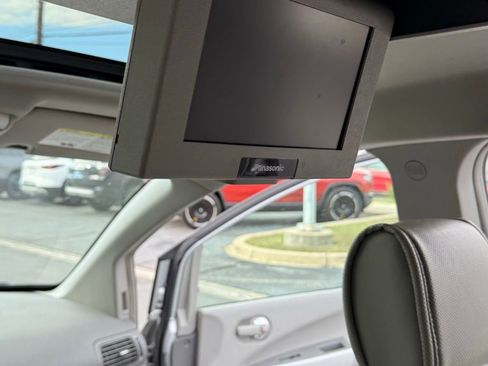 Used 2009 Nissan Quest SE w/ Seat Pkg image 21