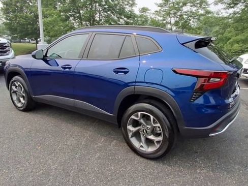 Certified 2024 Chevrolet Trax LT w/ Driver Confidence Package FWD image 6