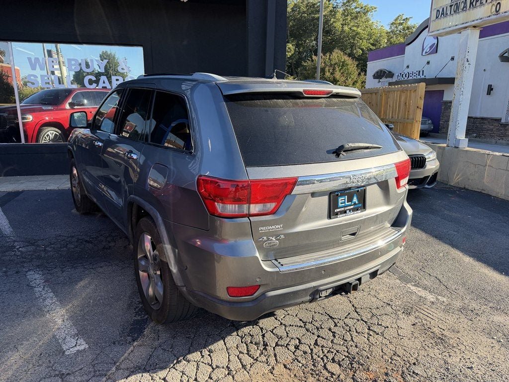 Used 2011 Jeep Grand Cherokee Overland AWD/4WD image 3
