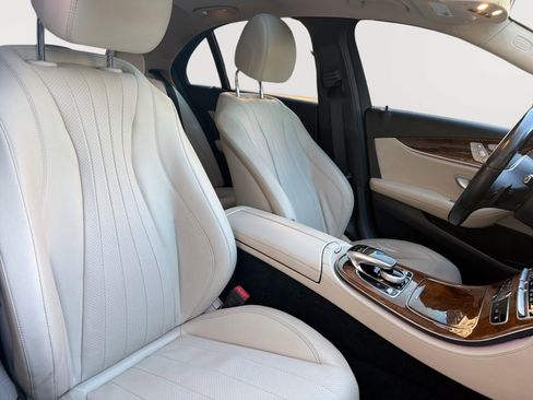 Used 2020 Mercedes-Benz E 350 Sedan w/ Premium Package image 28