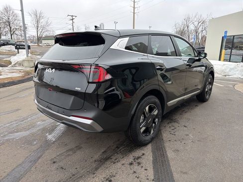 New 2026 Kia Sportage LX image 6