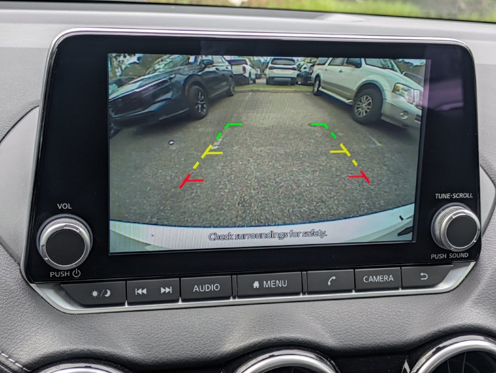 Used 2025 Nissan Sentra SV FWD image 19