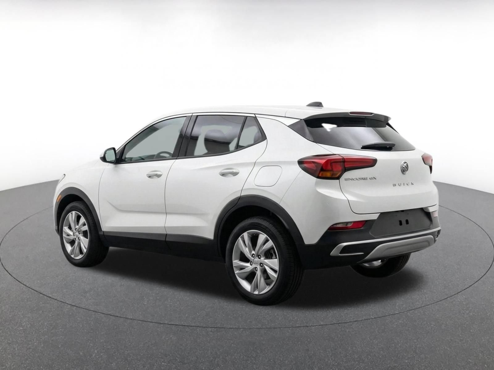 Used 2025 Buick Encore GX Preferred AWD/4WD image 6
