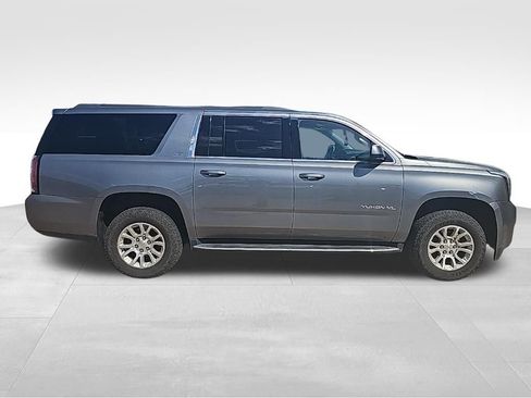 Used 2019 GMC Yukon XL SLT image 8