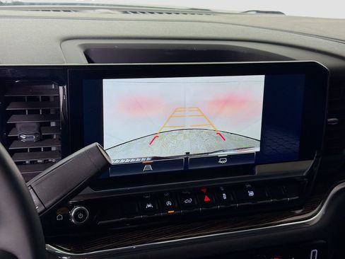 Used 2024 GMC Sierra 1500 Elevation image 18