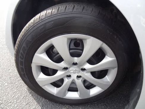 Used 2023 Toyota Corolla LE FWD image 34
