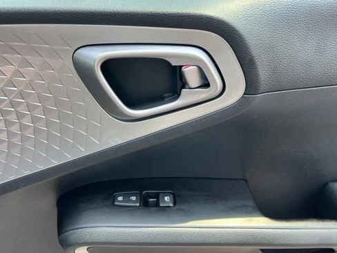 Certified 2024 Kia Soul LX w/ Option Group 015 FWD image 29