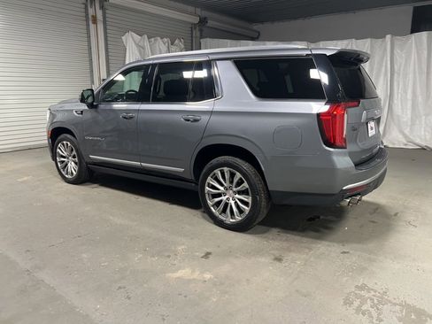 Used 2021 GMC Yukon Denali w/ Denali Premium Package image 5