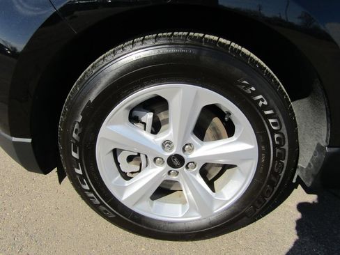Used 2024 Ford Edge SE AWD/4WD image 10