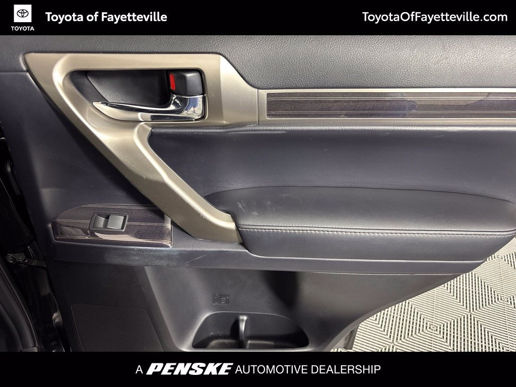 Used 2020 Lexus GX 460 Premium w/ Premium Package AWD/4WD image 21