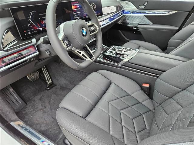 New 2025 BMW 760i xDrive AWD/4WD image 9