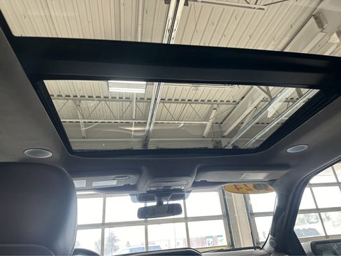 Used 2024 Ford F150 Platinum w/ Equipment Group 703A Plus image 15