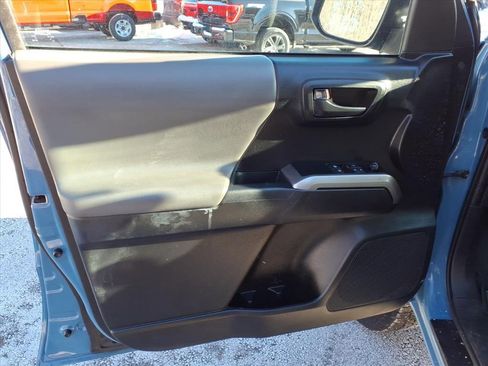 Used 2019 Toyota Tacoma SR5 image 10