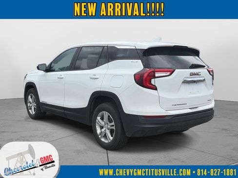 Used 2024 GMC Terrain SLE image 7
