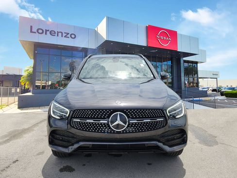 Used 2021 Mercedes-Benz GLC 300 image 2