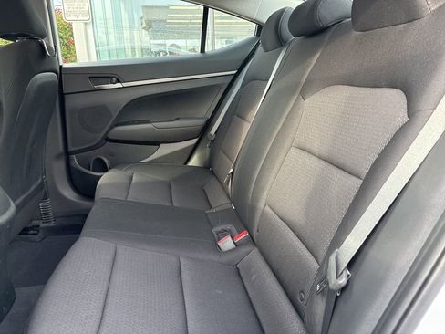 Used 2018 Hyundai Elantra SE image 6