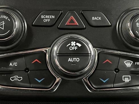 Used 2017 RAM 1500 Rebel w/ Luxury Group AWD/4WD image 39