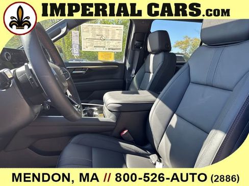 New 2026 Chevrolet Suburban RST w/ Comfort Package AWD/4WD image 36