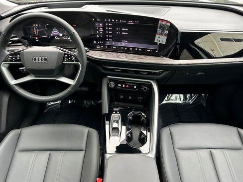 New 2025 Audi Q5 Premium Plus image 12