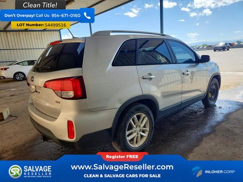 Used 2014 Kia Sorento LX w/ LX V6 Convenience Package AWD/4WD image 4