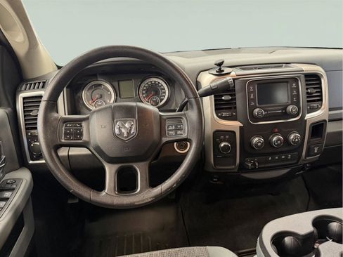 Used 2017 RAM 2500 SLT image 32