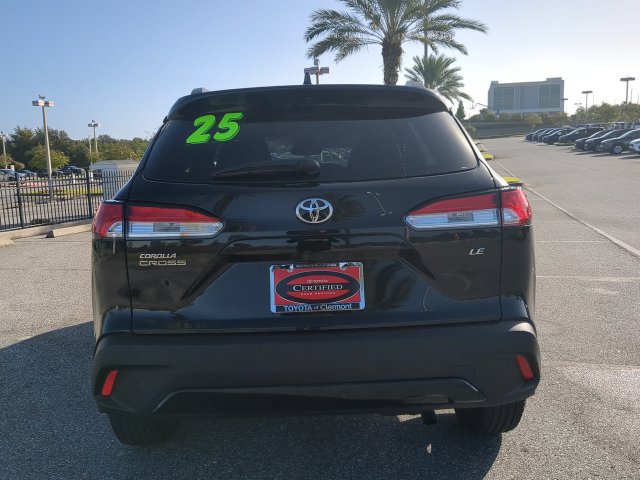 Certified 2025 Toyota Corolla Cross LE FWD image 5
