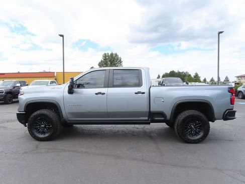 Certified 2025 Chevrolet Silverado 2500 ZR2 w/ Technology Package AWD/4WD image 4