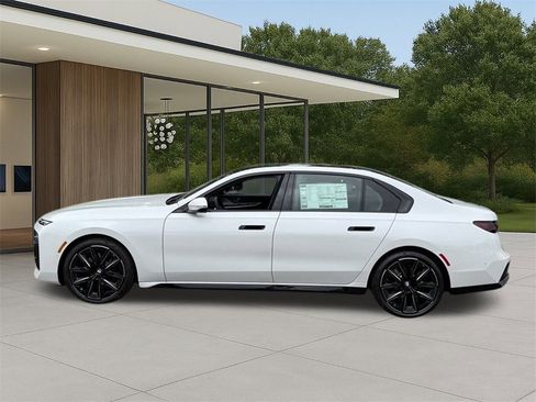 New 2025 BMW 760i xDrive image 9
