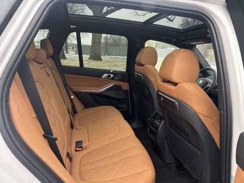 Used 2024 BMW X5 xDrive40i w/ Premium Package image 24