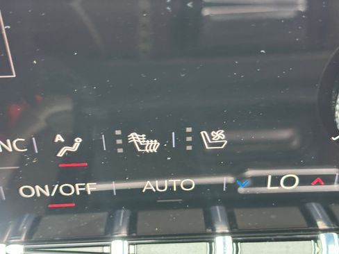 New 2026 GMC Yukon Denali Ultimate AWD/4WD image 26