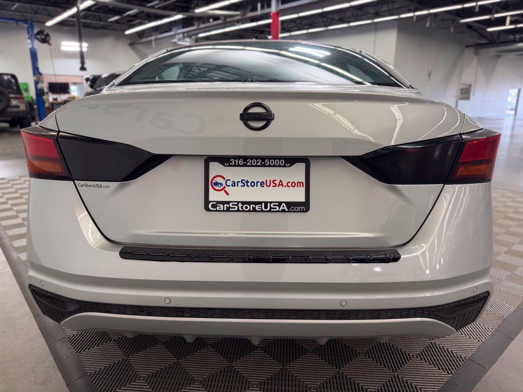 Used 2021 Nissan Altima 2.5 SV FWD image 6