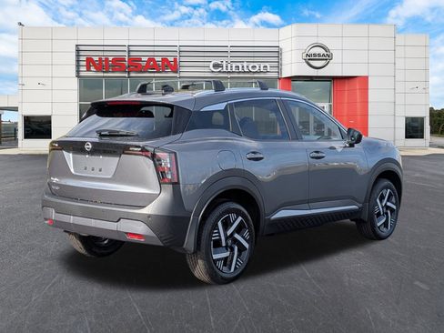 New 2026 Nissan Kicks SV w/ Charging Package FWD image 3